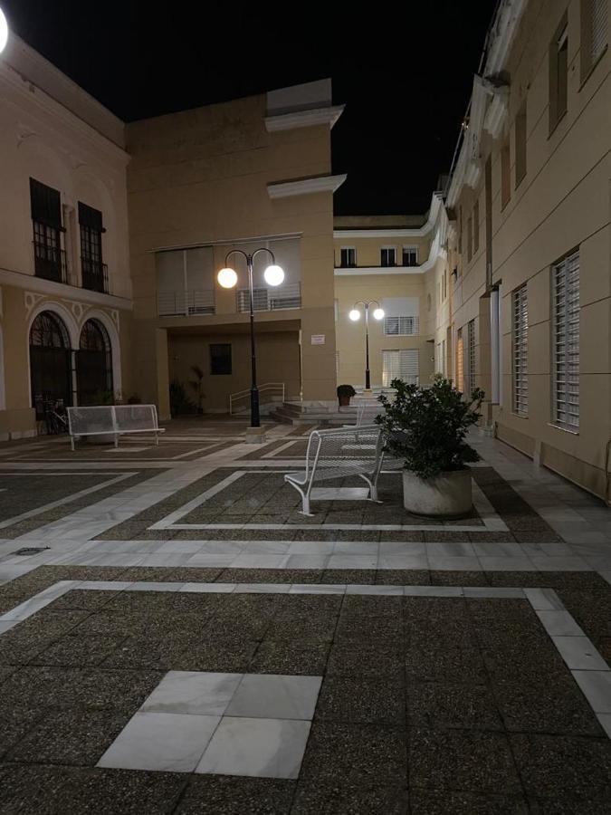 Apartamento Centrico “Los Pajaritos” Con Garaje. Jerez de la Frontera Exteriör bild